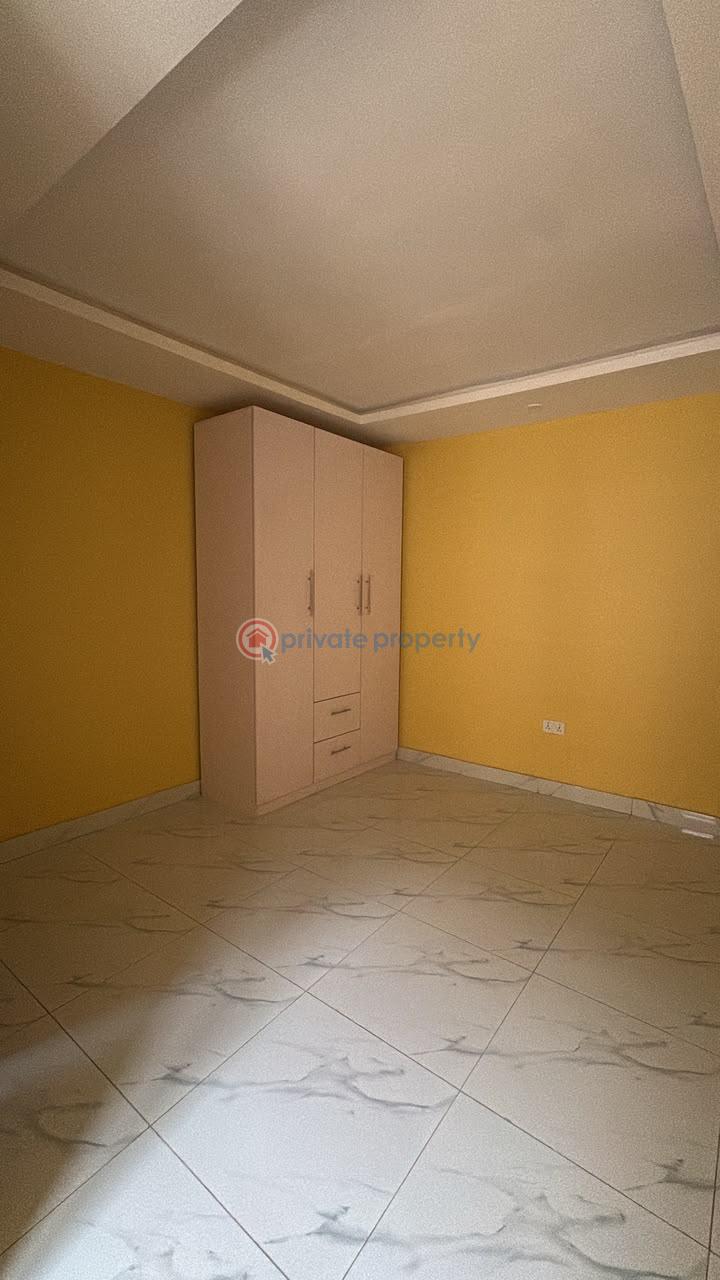 House For Sale Whc Building, Beside Golden Tulip, Jericho, Ibadan. Ibadan Oyo - 12