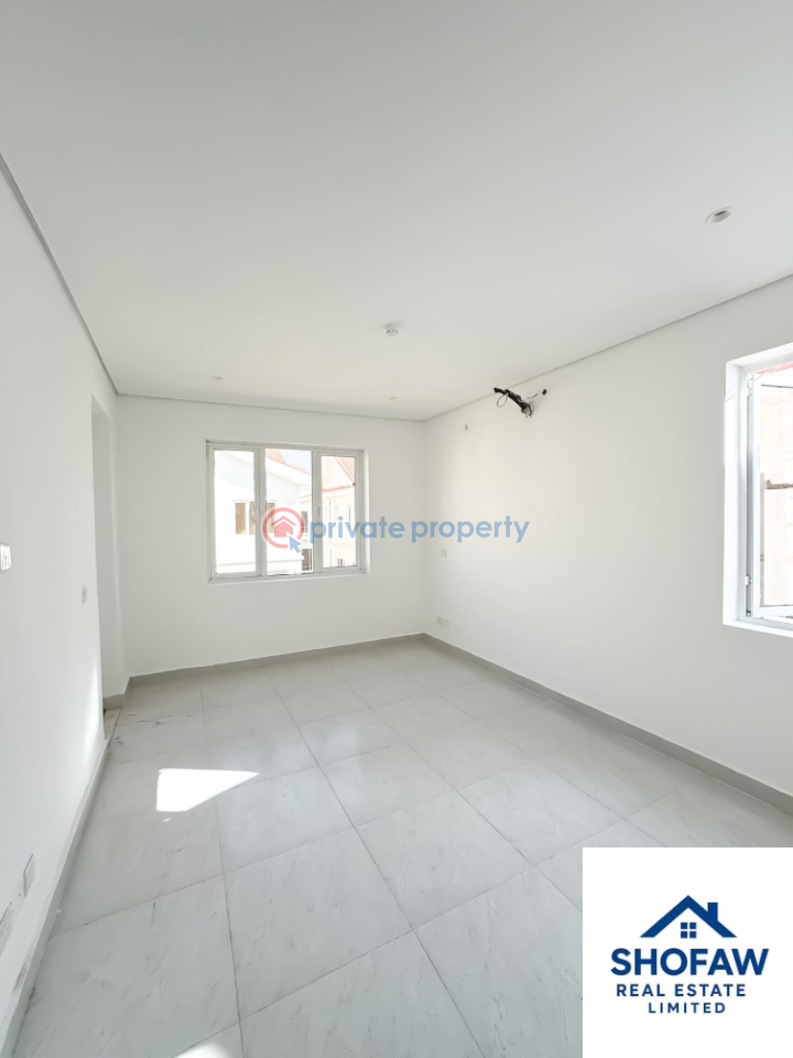 4 bedroom Semi detached Duplex For Sale Chevron Lekki Chevron Drive Lekki Lagos - 2