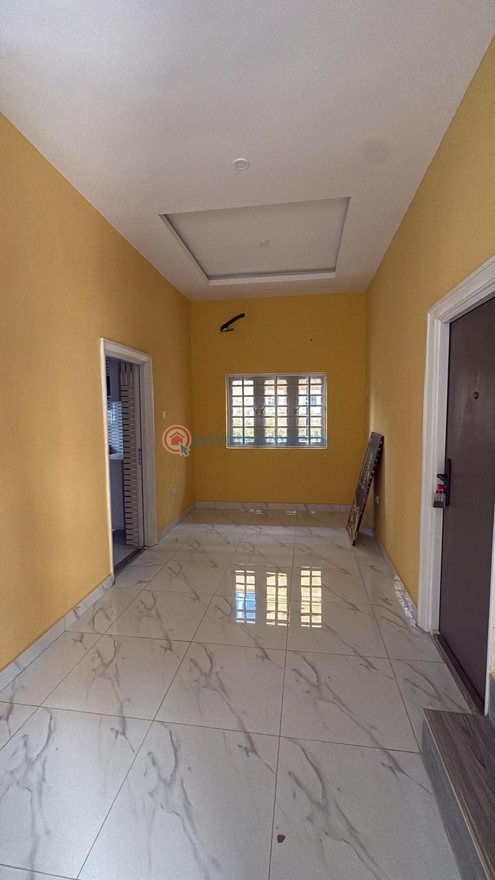 House For Sale Whc Building, Beside Golden Tulip, Jericho, Ibadan. Ibadan Oyo - 5