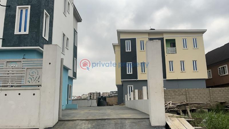 4 bedroom Semi detached Duplex For Rent Mende Maryland Lagos - 4