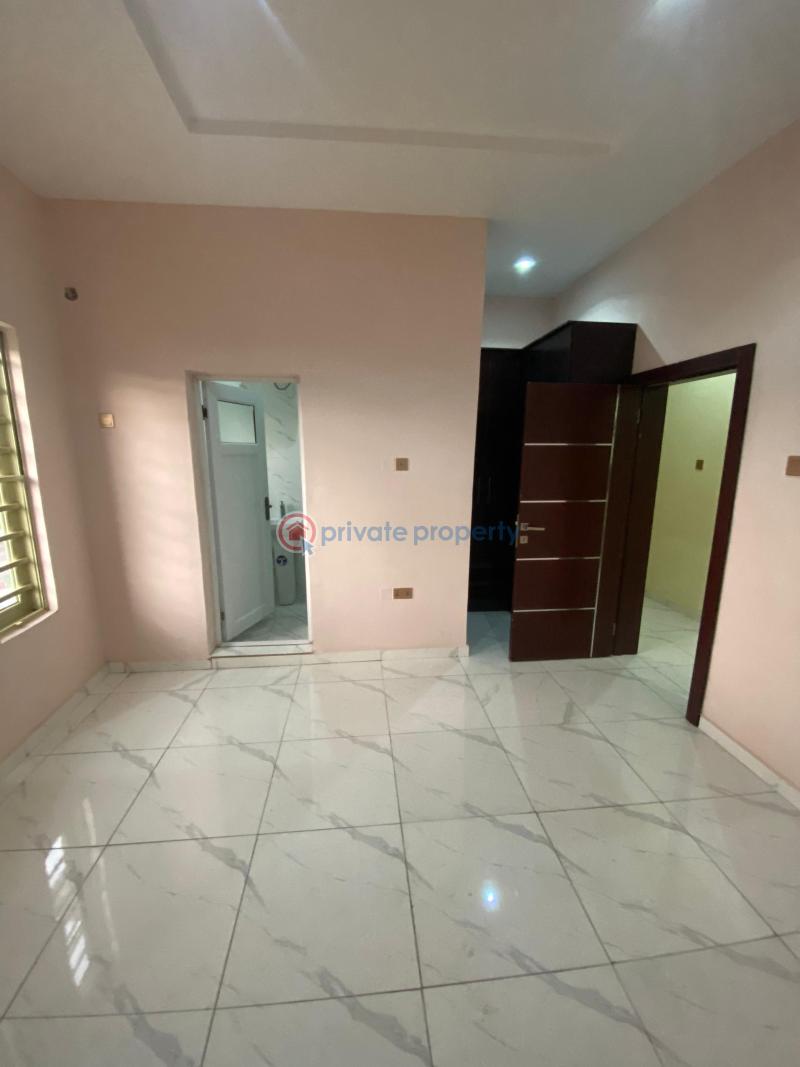 4 bedroom Semi detached Duplex For Sale Maryland Lagos - 9