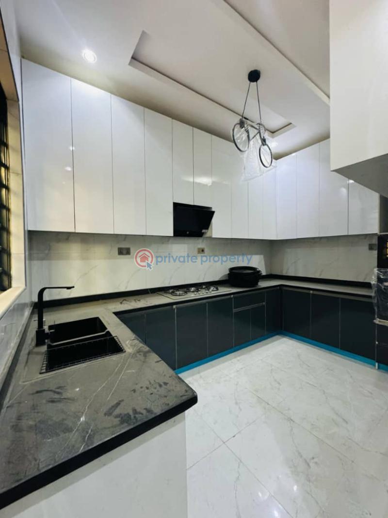 4 bedroom Semi detached Duplex For Sale Olowora, Magodo Olowora Ojodu Lagos - 1