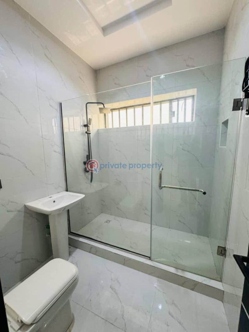 4 bedroom Semi detached Duplex For Sale Olowora, Magodo Olowora Ojodu Lagos - 3