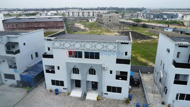 4 bedroom Semi detached Duplex For Sale De Castle Max Orchid Lekki Ajah Lagos - 2