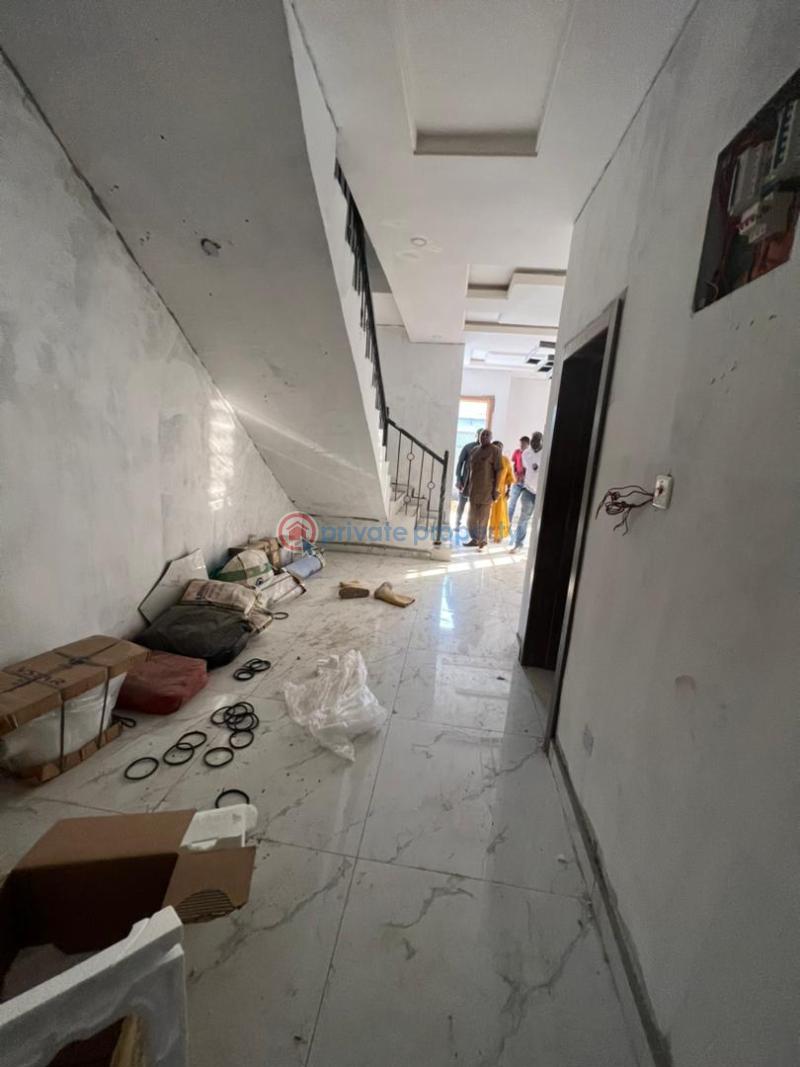 4 bedroom Semi detached Duplex For Sale Maryland Lagos - 4