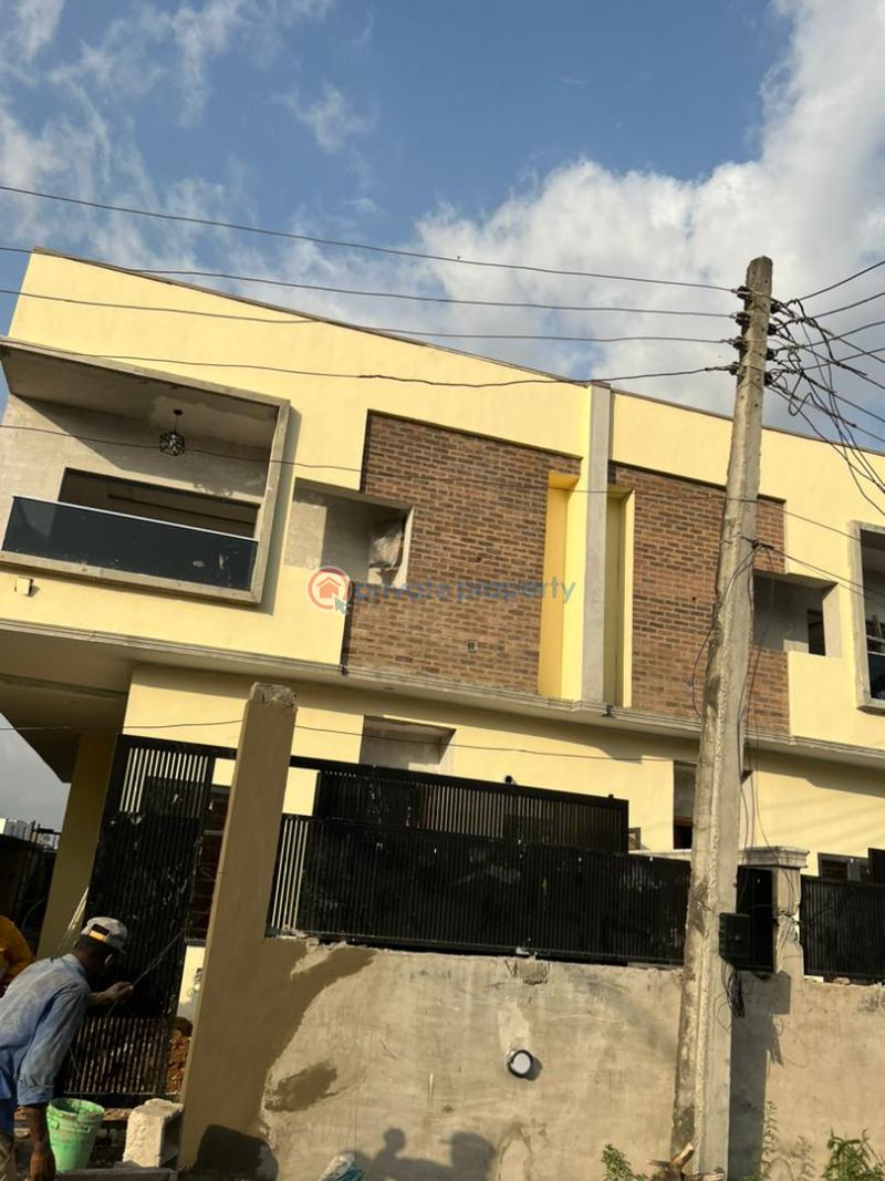 4 bedroom Semi detached Duplex For Sale Maryland Lagos - 0
