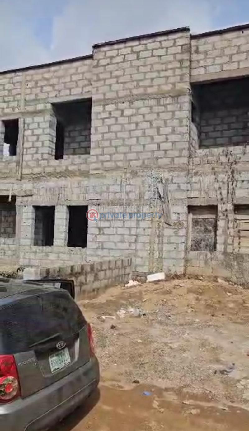 4 bedroom Semi detached Duplex For Sale At Voice Of Nigeria Road / Lugbe Abuja Lugbe Abuja Phase 4  - 3