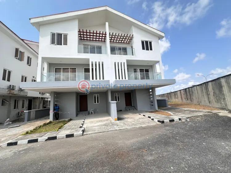 4 bedroom Semi detached Duplex For Rent In A Serene & Secure Estate Chevron Drive Lekki Lagos