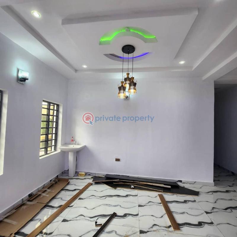 4 bedroom Semi detached Duplex For Rent Carlton Gate Estate Ibadan Oyo - 6