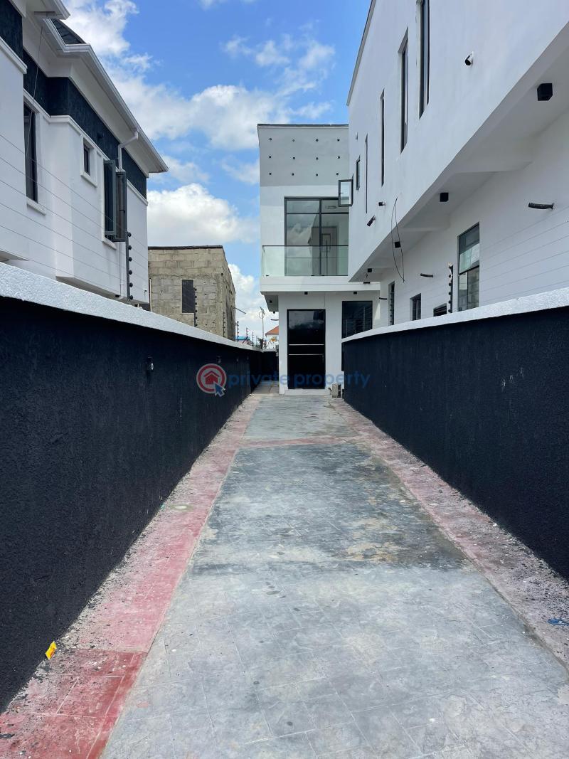 4 bedroom Semi detached Duplex For Rent Ikota Lekki Lagos - 0