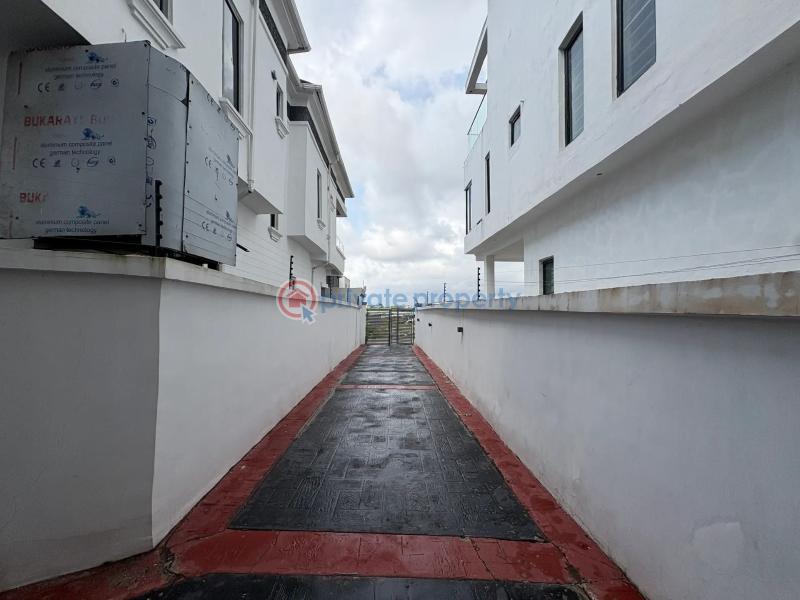 4 bedroom Semi detached Duplex For Sale Chevron Lekki Lagos - 22