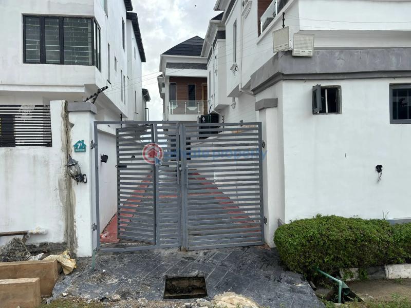 4 bedroom Semi detached Duplex For Sale Chevron Lekki Lagos - 2