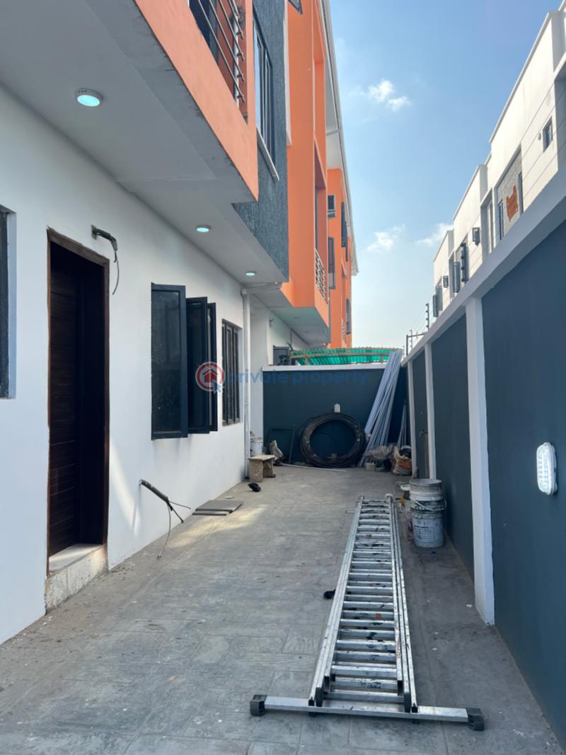 4 bedroom Semi detached Duplex For Sale Ogudu GRA Lagos - 9
