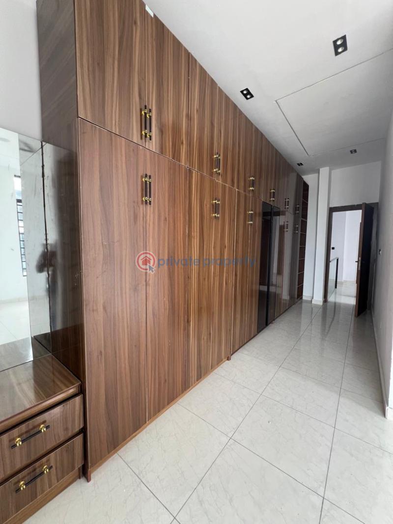 4 bedroom Semi detached Duplex For Sale Ikota Lekki Lagos - 3
