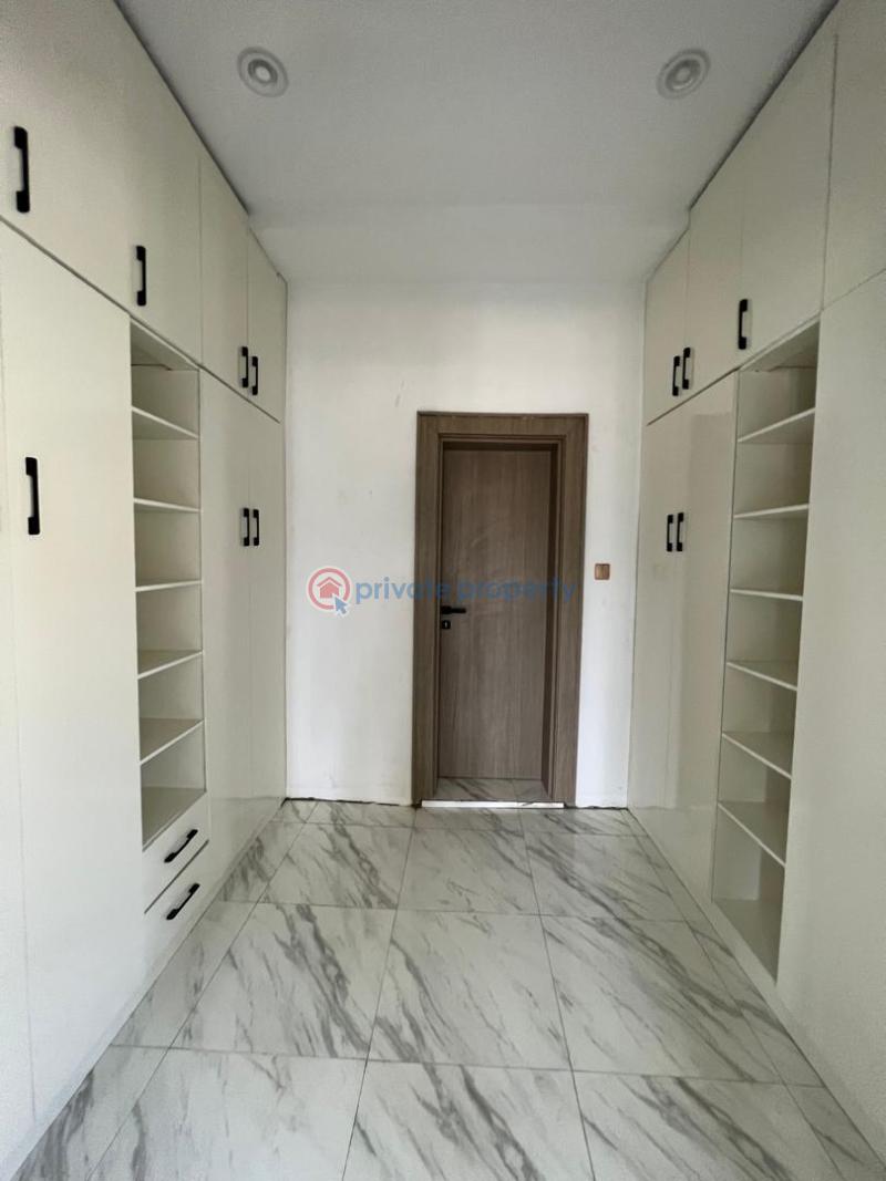 4 bedroom Semi detached Duplex For Sale Guzape Abuja Phase 1  - 8