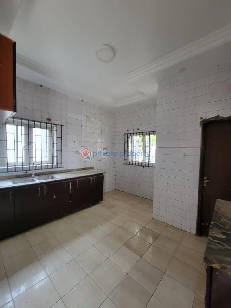 4 bedroom House For Rent Garki Abuja Phase 1  - 14