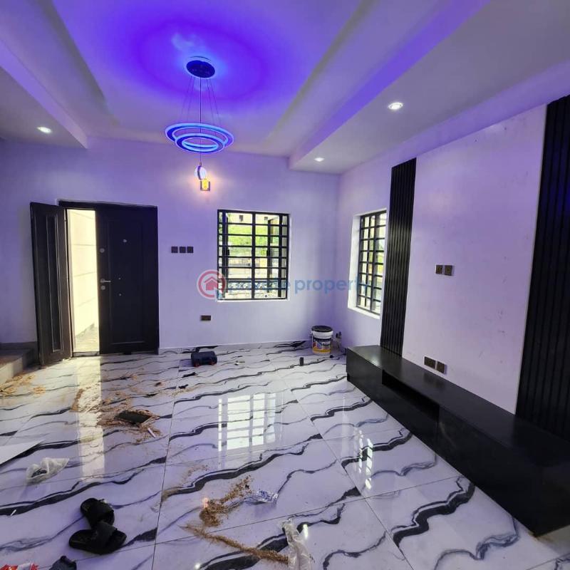 4 bedroom Semi detached Duplex For Rent Carlton Gate Estate Ibadan Oyo - 5