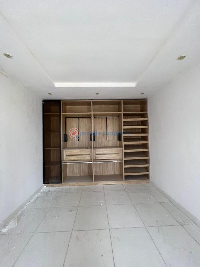 4 bedroom Semi detached Duplex For Sale Parkview Estate Ikoyi Lagos - 9