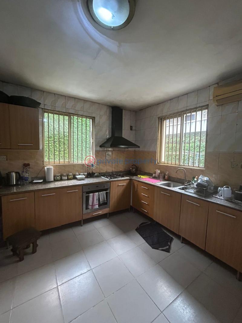 4 bedroom Semi detached Duplex For Sale Lekki Phase 1 Lagos - 2