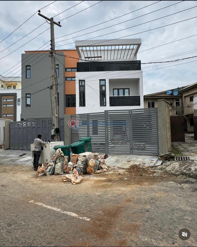 4 bedroom Semi detached Duplex For Sale Maryland Ikeja Lagos Mende Maryland Lagos - 9