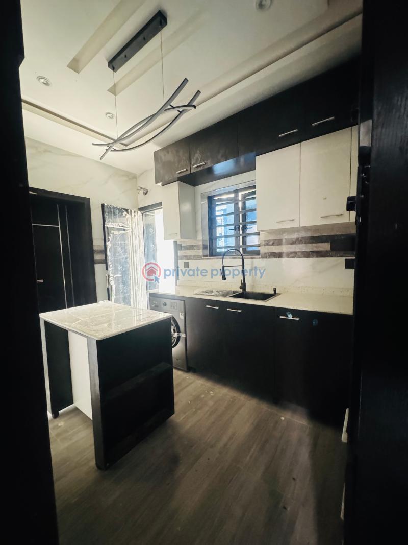 4 bedroom Semi detached Duplex For Sale Maryland Estate Mende Maryland Lagos - 8