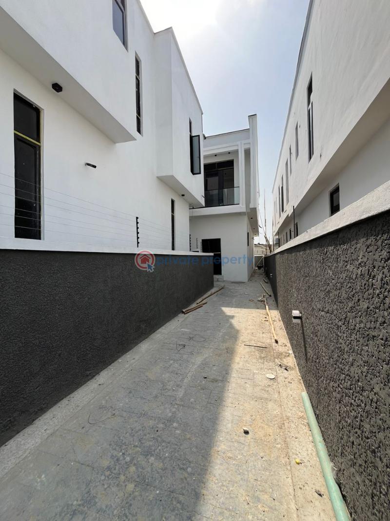 4 bedroom Flat & Apartment For Sale Orchid Jakande Lekki Lagos - 1