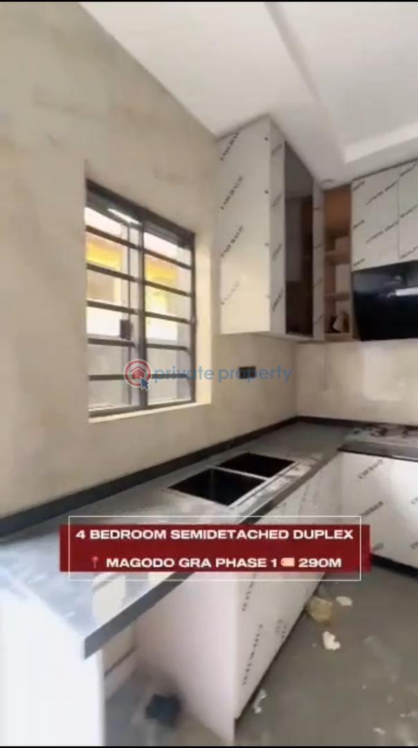 4 bedroom Semi detached Duplex For Sale Magodo Gra Phase 1 Kosofe/Ikosi Lagos - 6