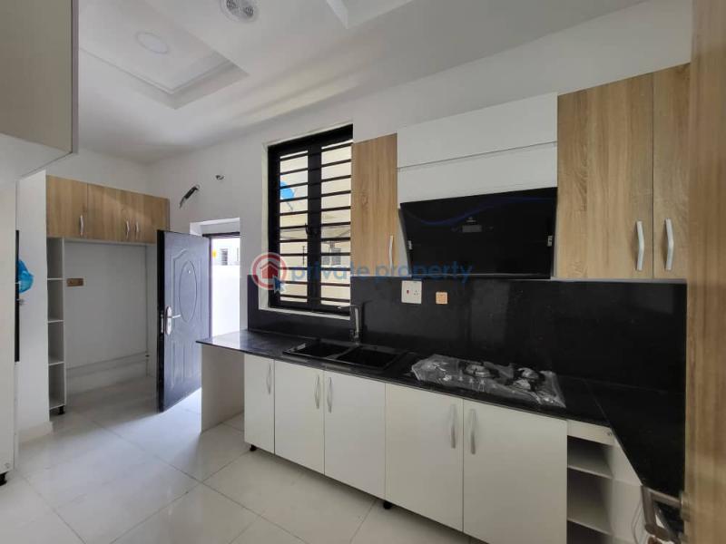 4 bedroom Duplex For Sale 2nd Tollgate, Lekki Along Lekki Expressway Lagos - 5