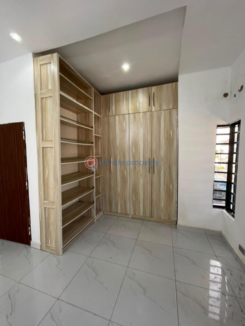 4 bedroom Detached Duplex For Sale Chevron Drive Lekki Lagos - 5