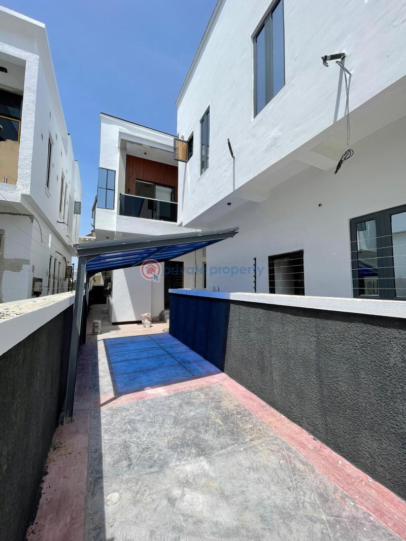 4 bedroom Semi detached Duplex For Sale Lekki Lagos