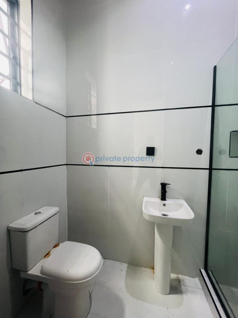 4 bedroom Semi detached Duplex For Sale 4 Bedroom Semi Detached Duplex Ajah Lagos - 17