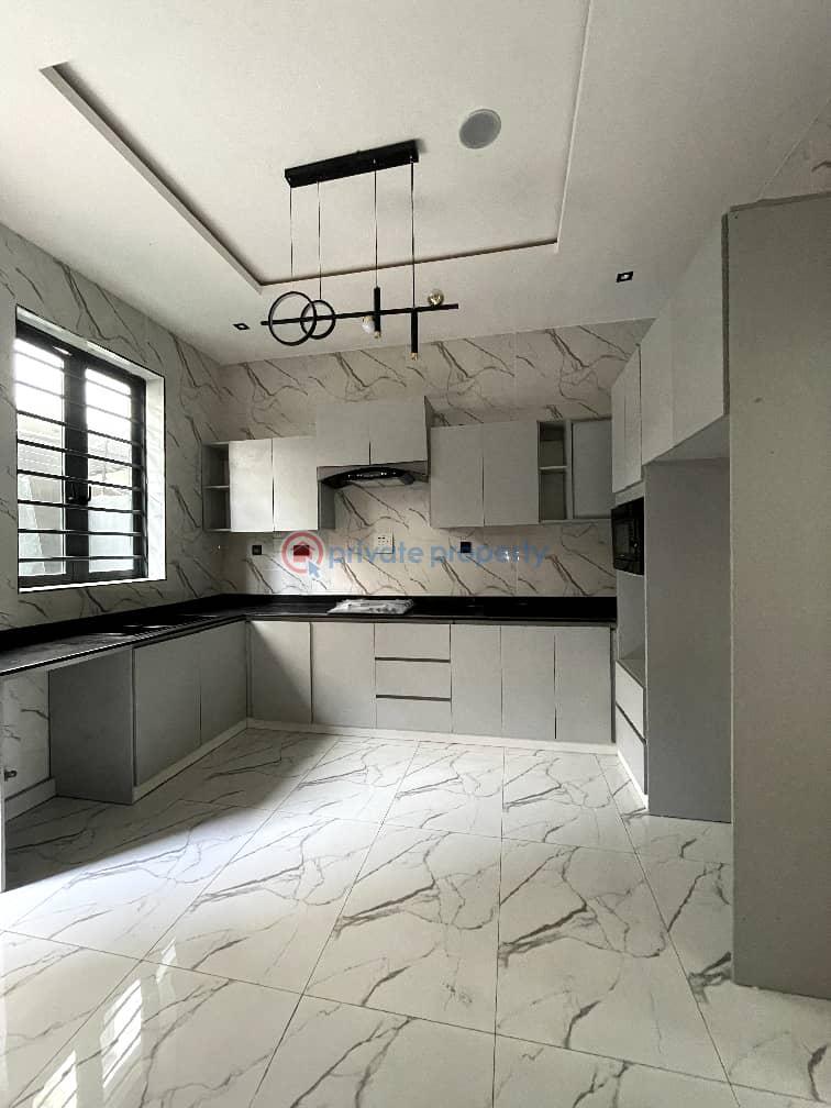 4 bedroom Semi detached Duplex For Sale Estate Lekki Expressway Lagos - 3