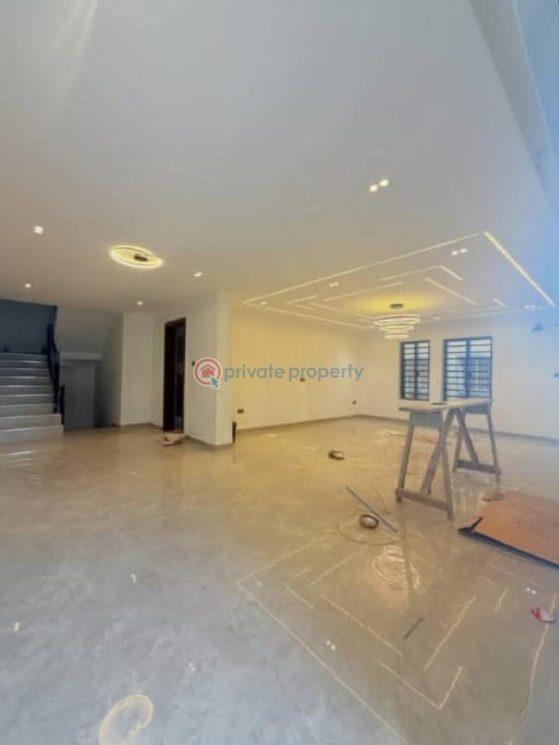 4 bedroom Semi detached Duplex For Sale Yaba Lagos - 3