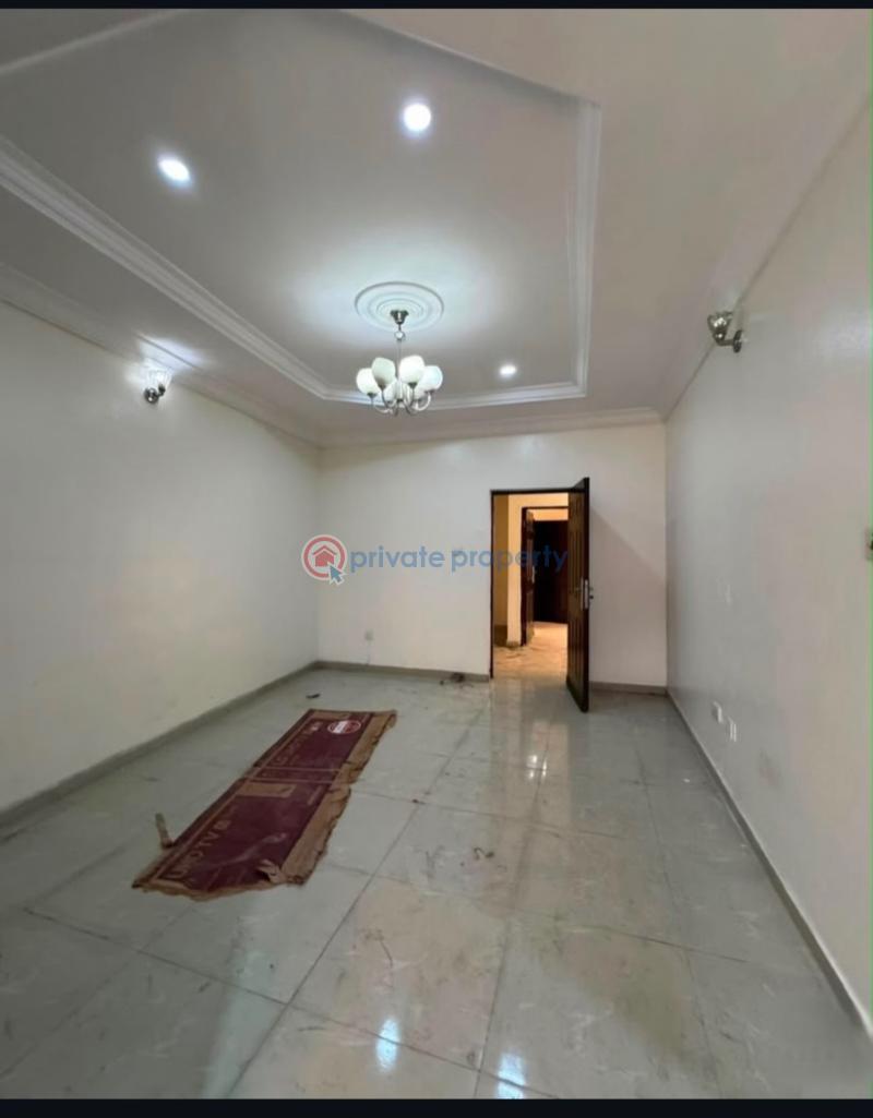 4 bedroom Semi detached Duplex For Sale Ogunlana Surulere Lagos - 2