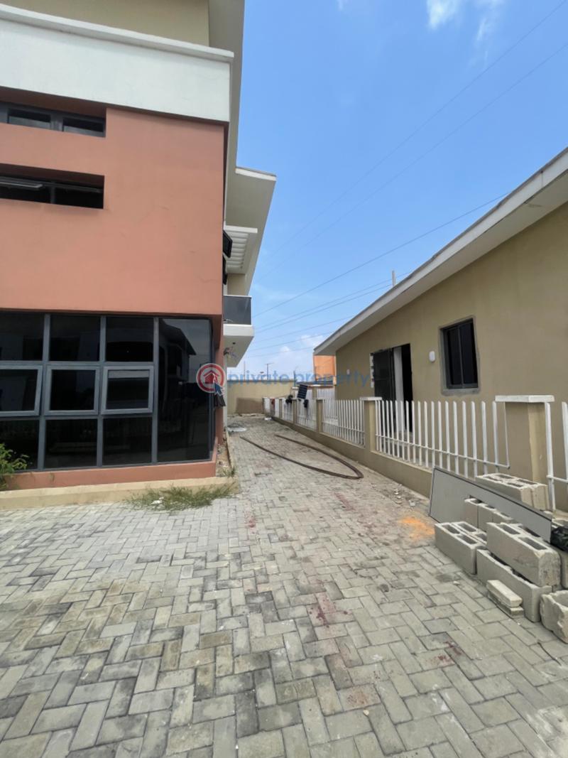 5 bedroom Semi detached Duplex For Sale Ogudu Gra Lagos Ogudu GRA Ojota Lagos - 3