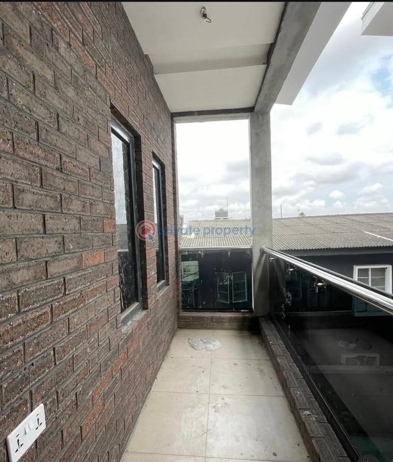 4 bedroom Semi detached Duplex For Sale Ogunlana Surulere Lagos - 7