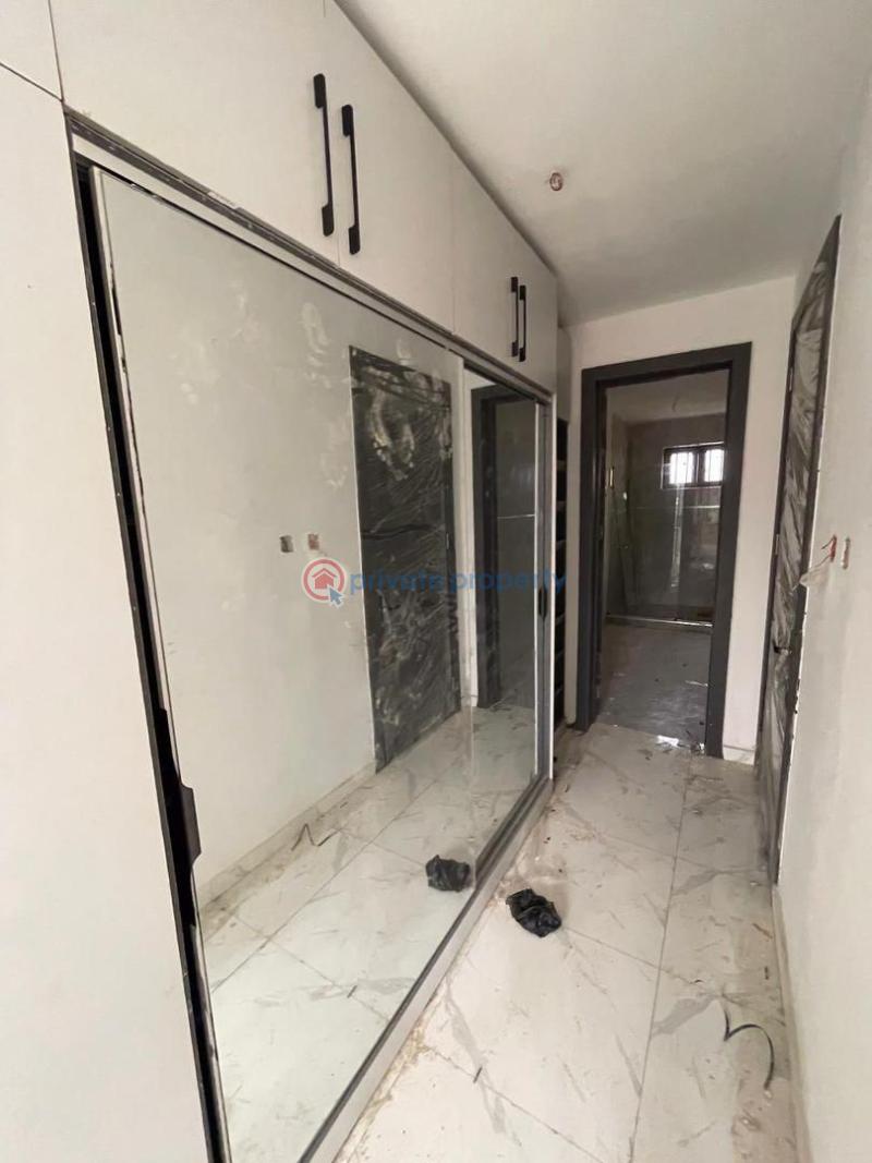 4 bedroom Detached Duplex For Sale Mende Maryland Lagos - 5