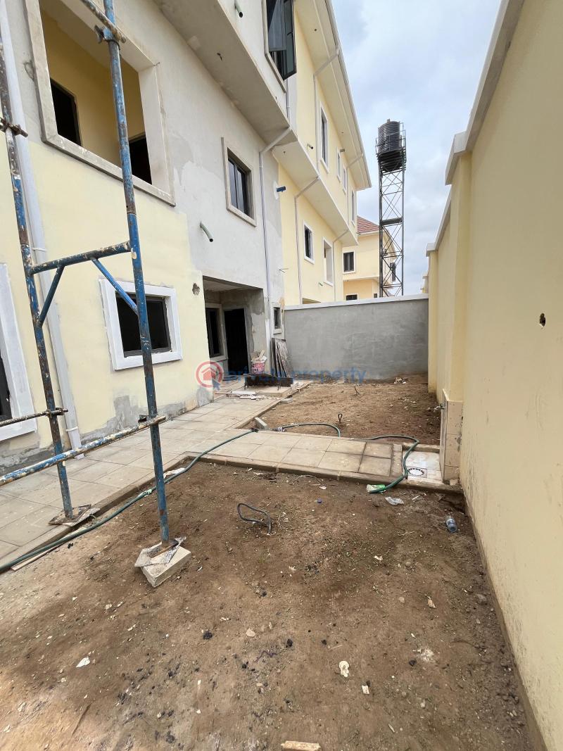 4 bedroom Semi detached Duplex For Sale Galadimawa Abuja Phase 3  - 1