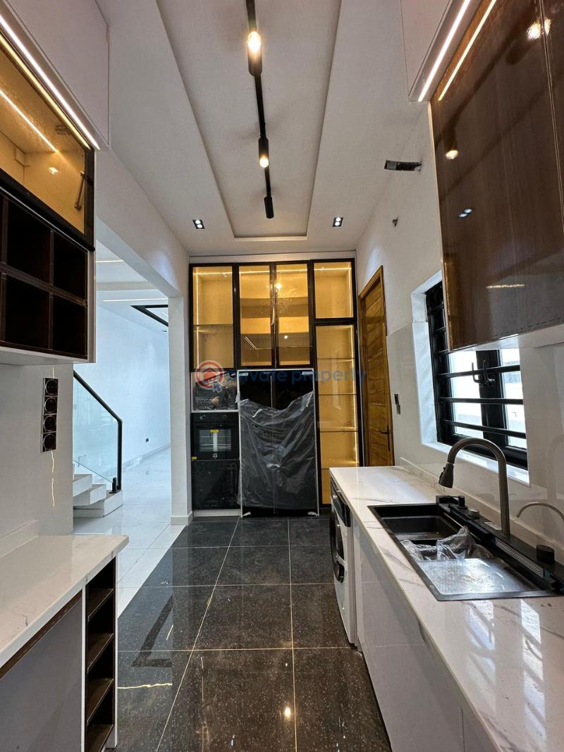 4 bedroom Duplex For Sale Ikota Lekki Lagos - 4