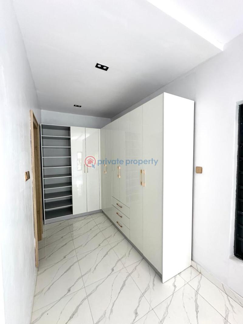 4 bedroom Semi detached Duplex For Sale Ologolo Lekki Lagos - 3