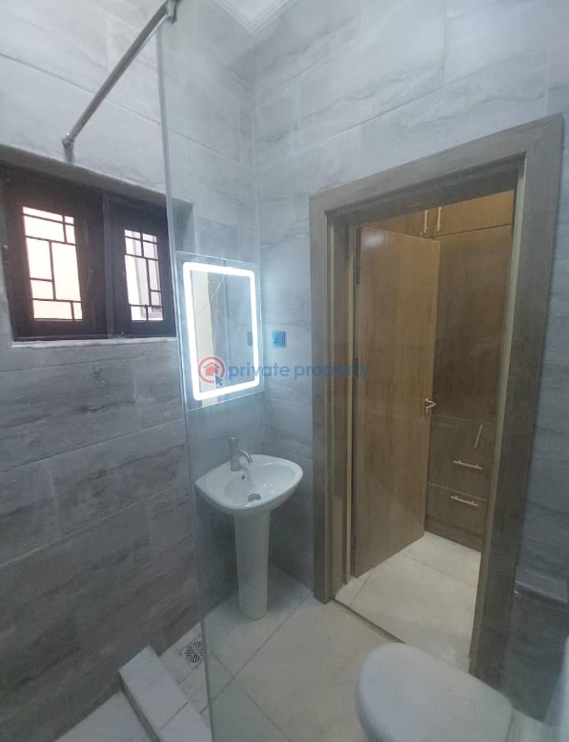 4 bedroom Detached Duplex For Sale Chevron Drive Lekki Lagos - 10