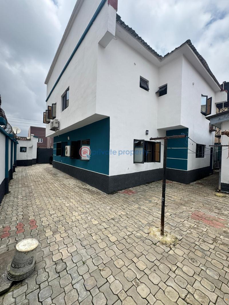 4 bedroom Semi detached Duplex For Sale Kado Abuja Phase 2  - 5