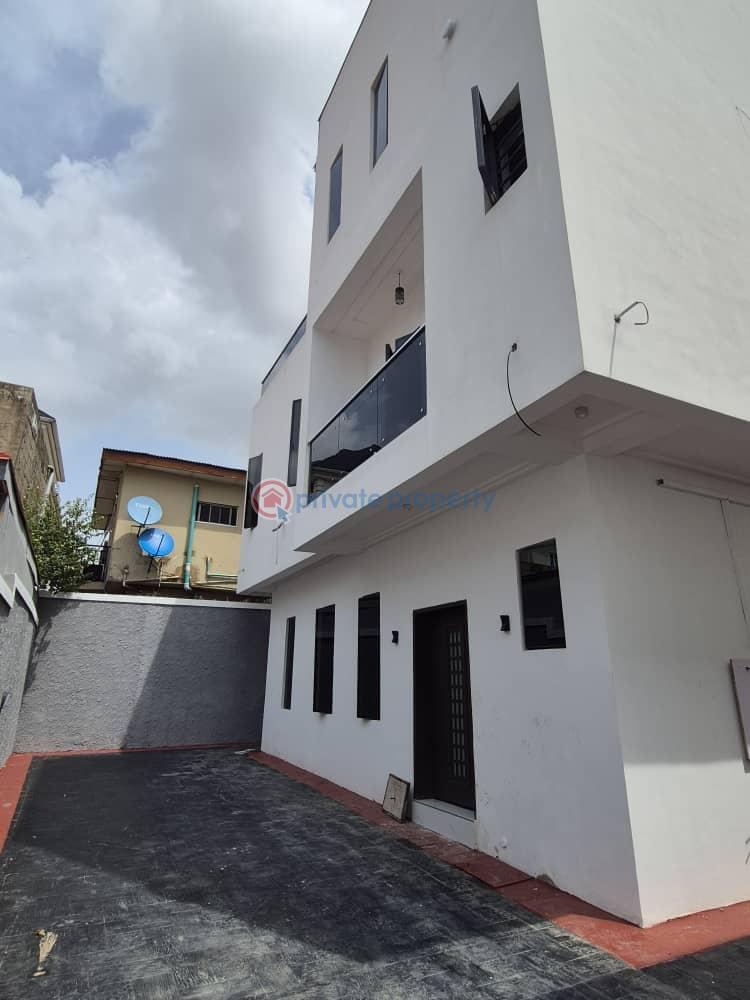 4 bedroom Semi detached Duplex For Rent Omole Phase 2 Ojodu Lagos