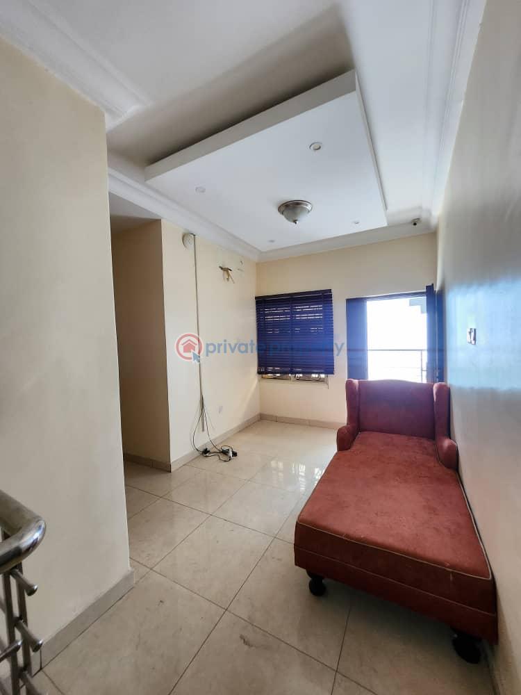 4 bedroom Semi detached Duplex For Rent Pinnock Beach Estate Osapa Lekki Lagos - 12