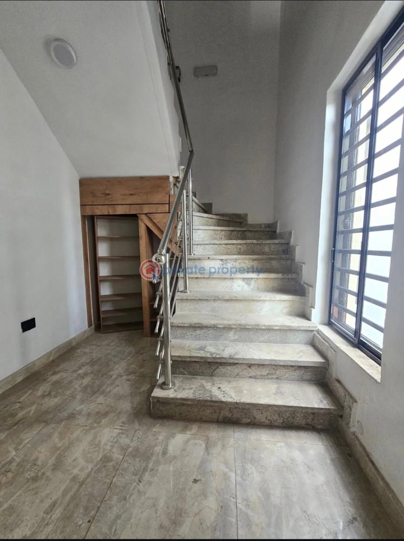 4 bedroom Semi detached Duplex For Sale Omole Phase 2 Ojodu Lagos - 10