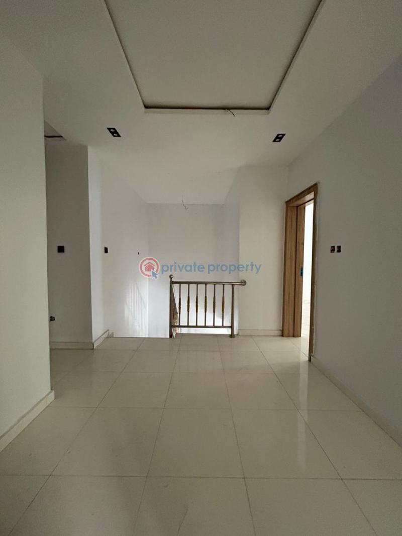 4 bedroom Semi detached Duplex For Sale Ologolo Lekki Lagos - 5