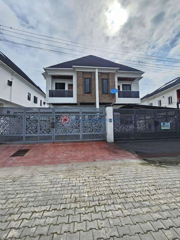 4 bedroom Semi detached Duplex For Sale Eleganza Area Lekki Lagos - 9