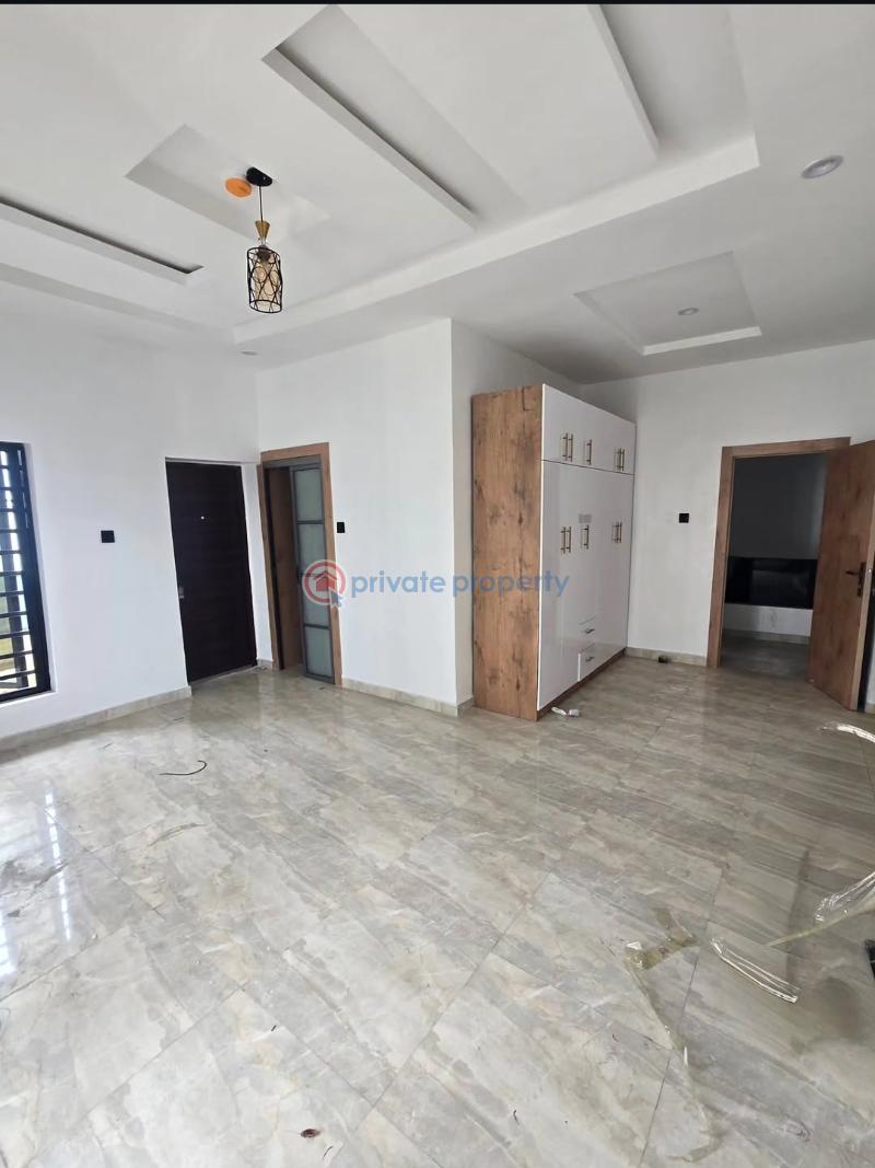 4 bedroom Semi detached Duplex For Sale Omole Phase 2 Ojodu Lagos - 8