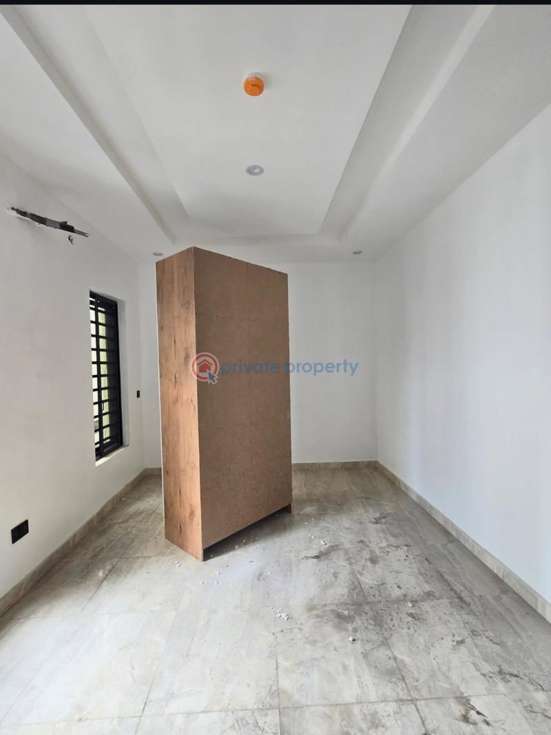 4 bedroom Semi detached Duplex For Sale Omole Phase 2 Ojodu Lagos - 9