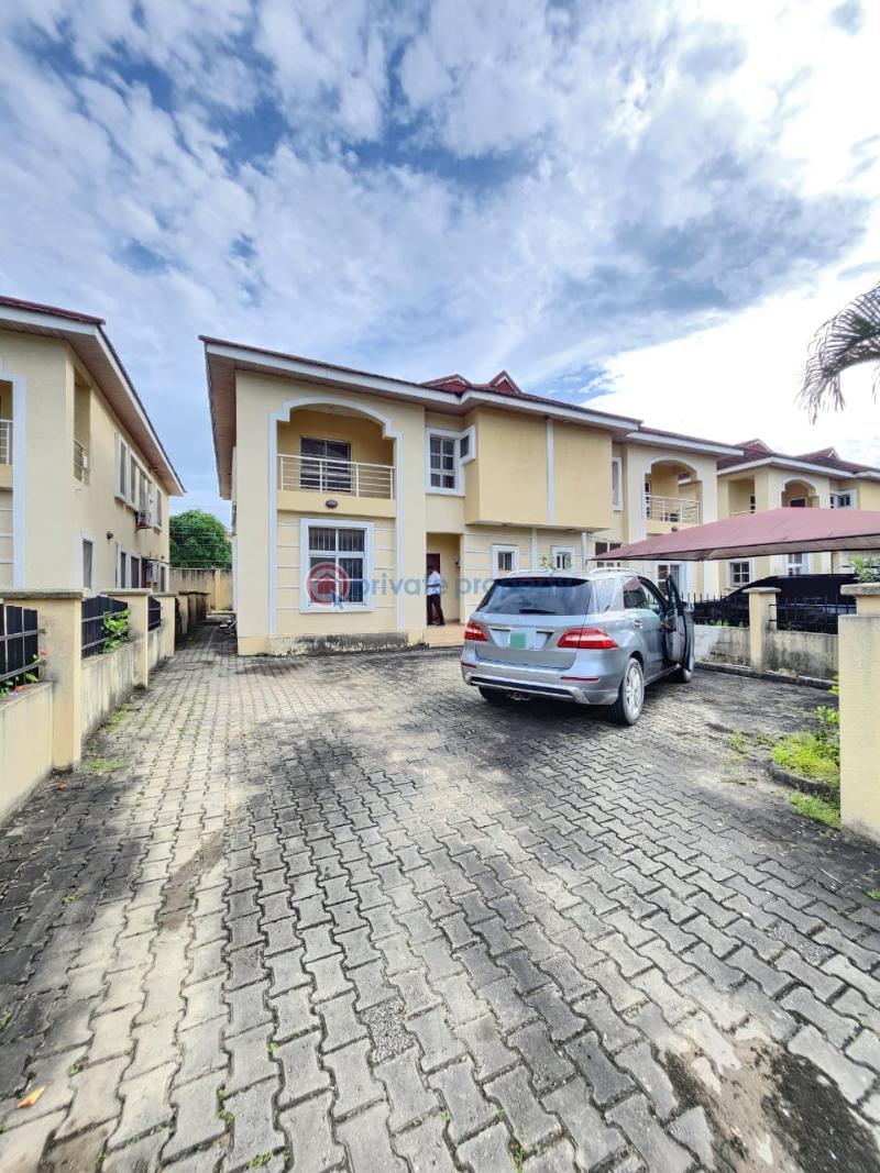 4 bedroom Semi detached Duplex For Rent Osapa Lekki Lagos - 1